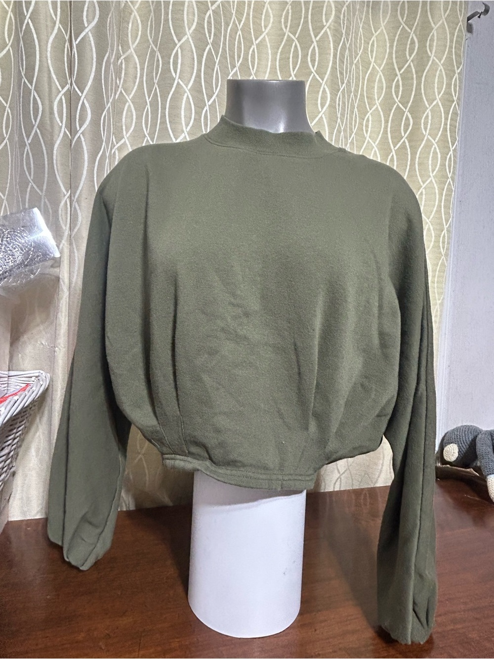 Old Navy Olive Green Cropped Mock Neck Sweatshirt